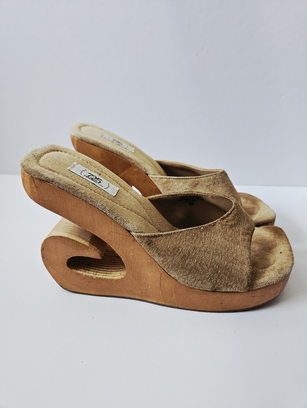 Vintage 725 Originals Platform Wedge Size 8.5 Wooden Sculpted Heel